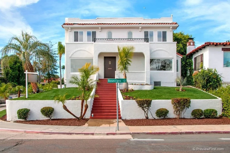2552 Rosecrans Street, San Diego, CA 92106