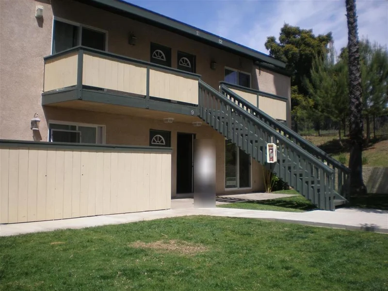 868 Alvarado Street #10, Fallbrook, CA 92028