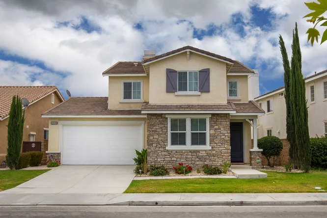 45648 Jaguar Wy, Temecula, CA 92592