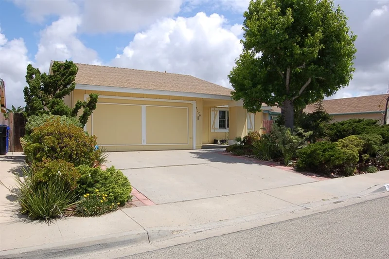 7770 Caffey Lane, San Diego, CA 92126