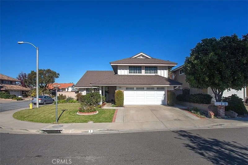 1 Yorktown, Irvine, CA 92620