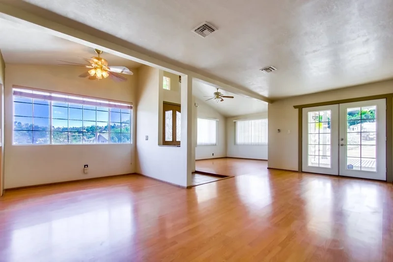 8956 Creekford Dr, Lakeside, CA 92040