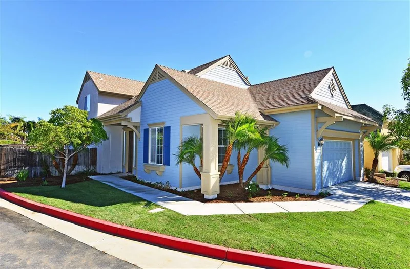 421 Poets Square, Fallbrook, CA 92028