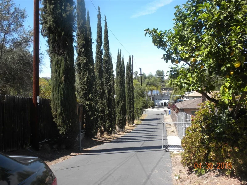 8941 Johnson Dr, La Mesa, CA 91941