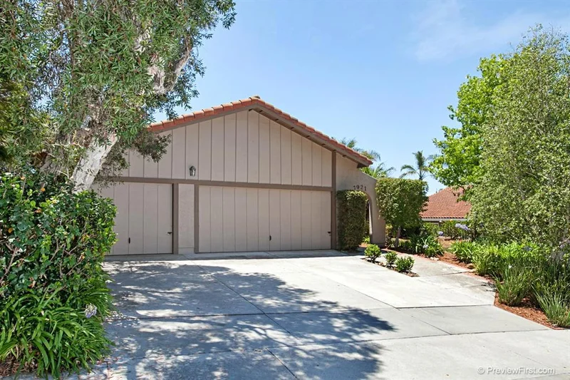 7921 Terraza Disoma, Carlsbad, CA 92009