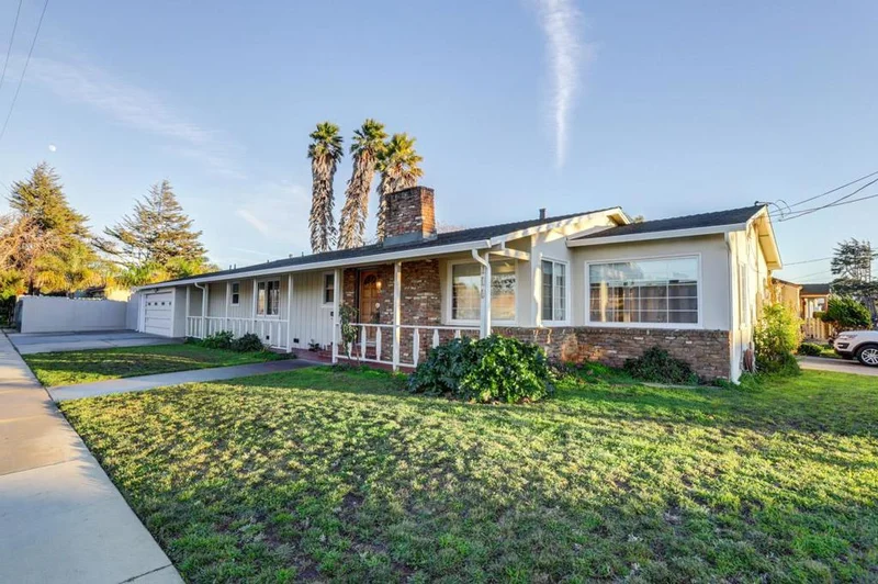 100 Curtis, Salinas, CA 93906