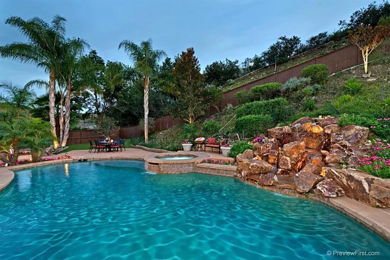 1172 Via Vera Cruz, San Marcos, CA 92078