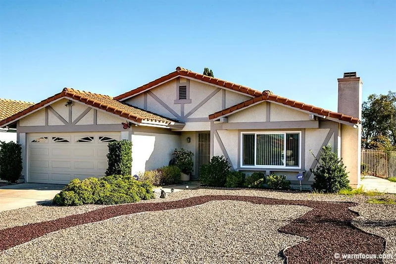 10184 Bolin St, San Diego, CA 92126