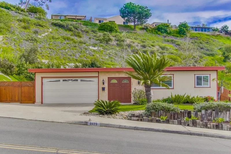 5475 Fontaine St, San Diego, CA 92120