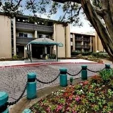 1855 Diamond #5-136, San Diego, CA 92109