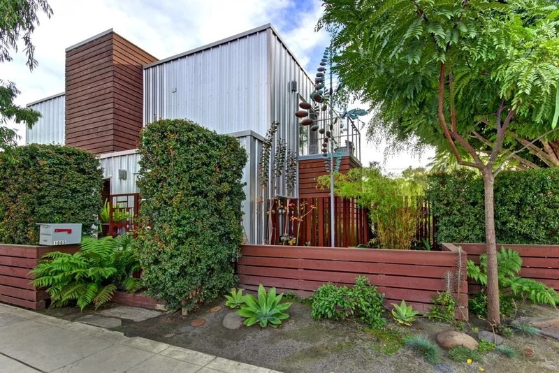 1005 Robinson, San Diego, CA 92103