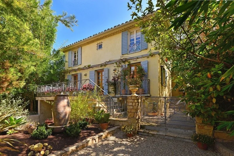 7755 Ivanhoe, La Jolla, CA 92037