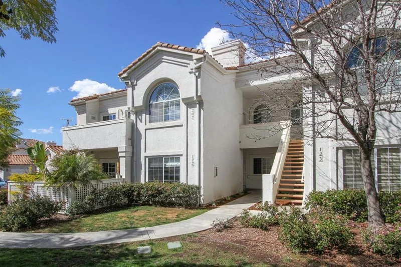 1872 Matin Cir. #122, San Marcos, CA 92069