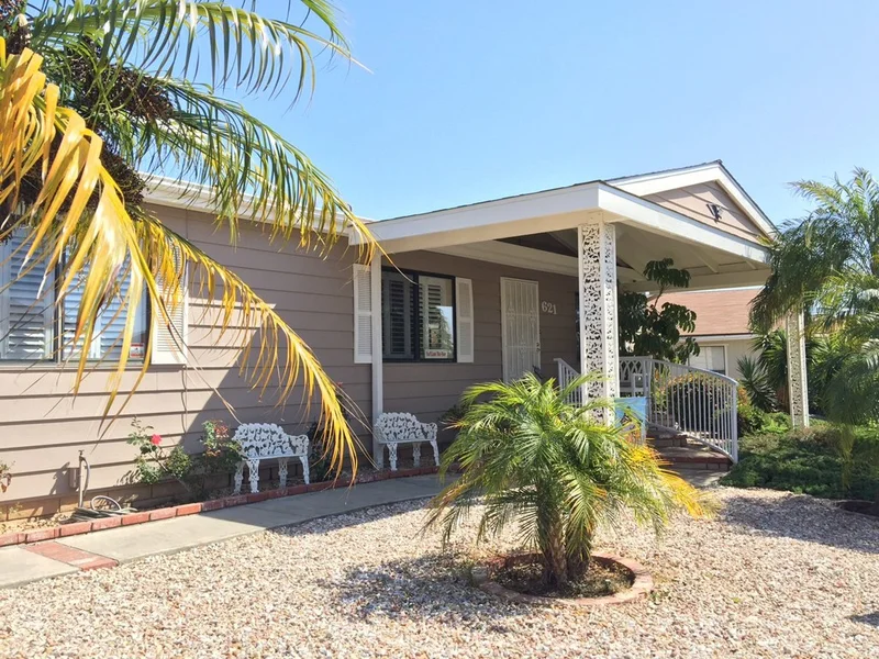 621 Via Santa Cruz, Vista, CA 92081