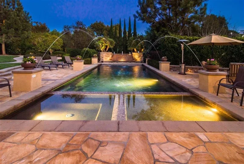 11651 Tierra Del Sur, San Diego, CA 92130