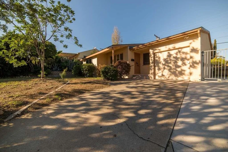 8750 Delta St, La Mesa, CA 91942