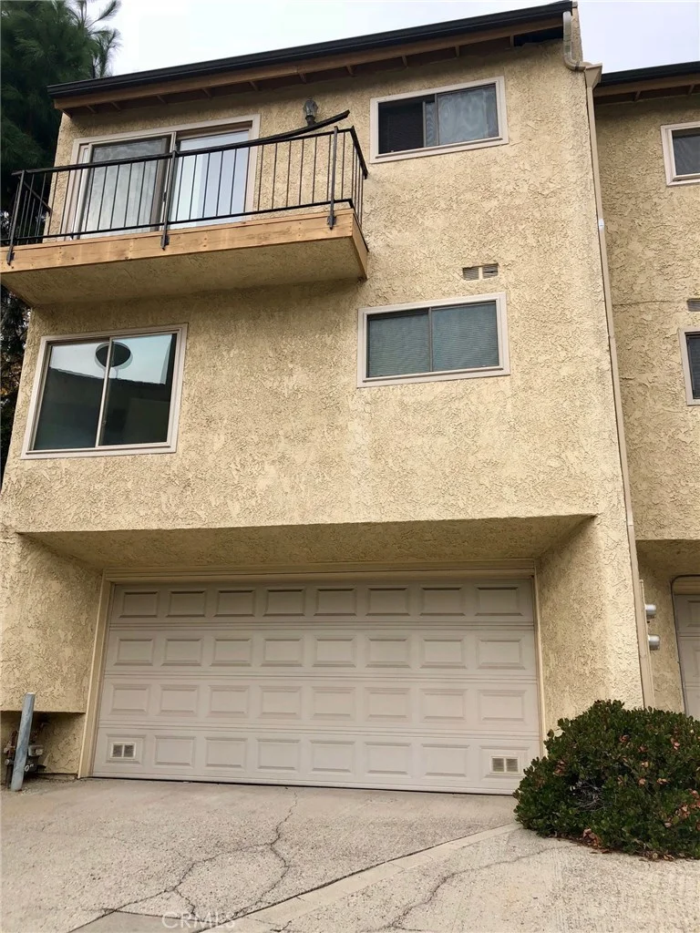 1881 Alpha #17, Glendale, CA 91208