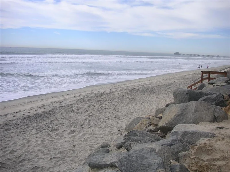 1135 Pacific St #B, Oceanside, CA 92054