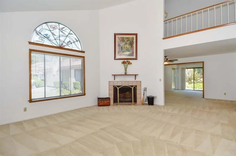 10354 Oak Ranch Lane, Escondido, CA 92026