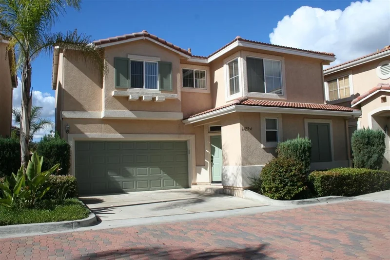 11655 Compass Point Dr N #4, San Diego, CA 92126