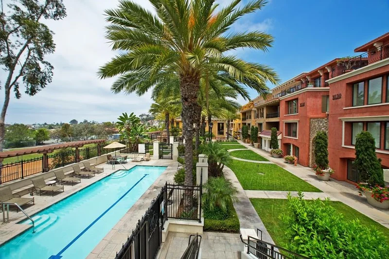 1000 Genter Street #301, La Jolla, CA 92037