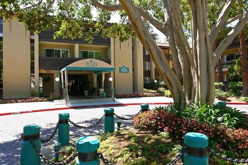 1855 Diamond 233, San Diego, CA 92109