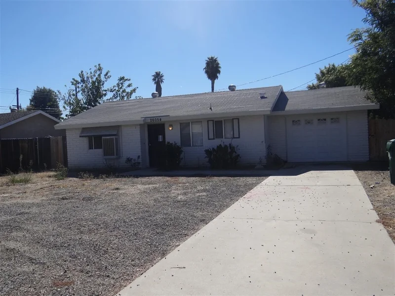 26054 Girard, Hemet, CA 92544