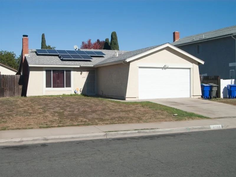 4584 Jamboree St, Oceanside, CA 92057