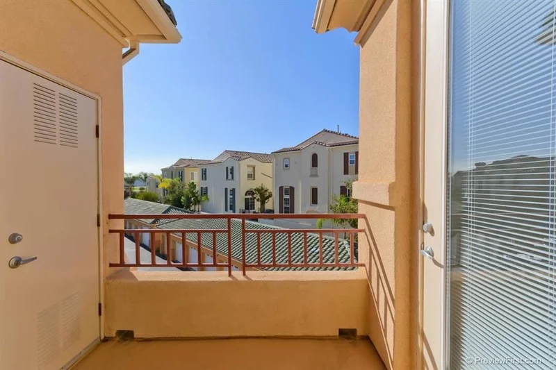 12362 Carmel Country #G306, San Diego, CA 92130