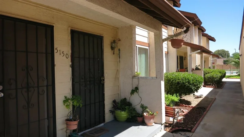 5150 River #E, Oceanside, CA 92057