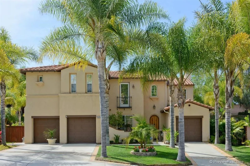 622 Via Del Campo, San Marcos, CA 92078
