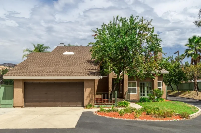 2289 Greenfield, El Cajon, CA 92019