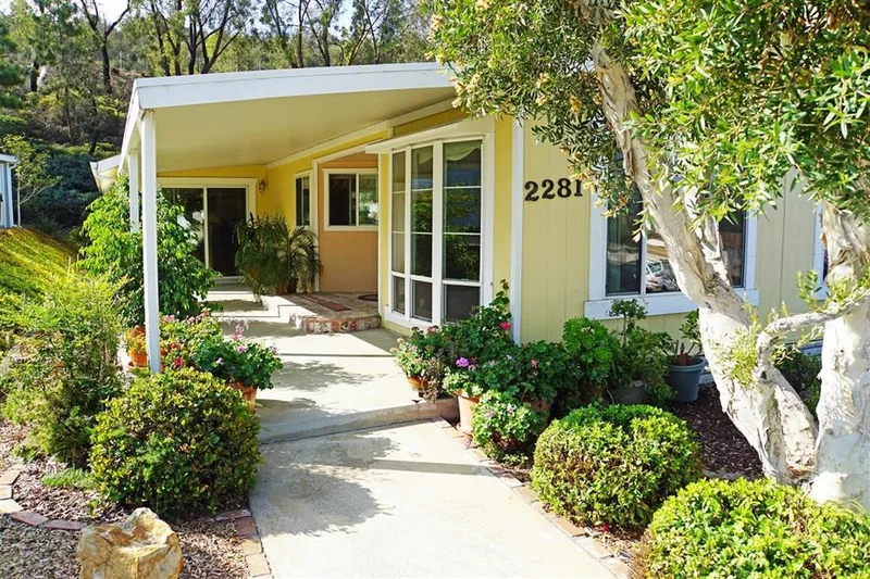 2281 Bryant Dr, Carlsbad, CA 92008