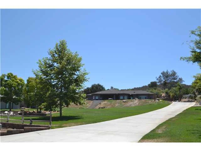 465 South Grade Road, Alpine, CA 91901