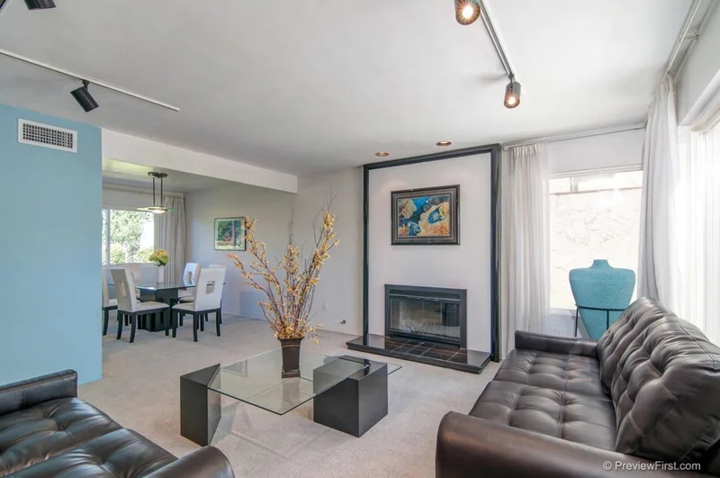 4594 Lisann St, San Diego, CA 92117