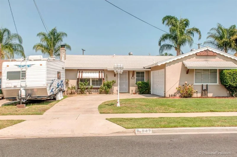 847 Taft, El Cajon, CA 92020