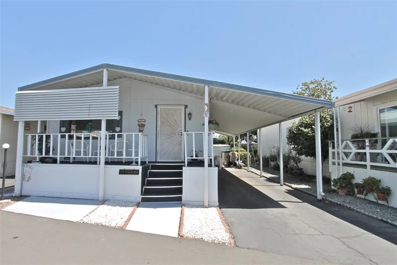 410 S 1st St #6, El Cajon, CA 92019