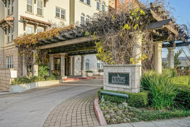88 Broadway #2405, Millbrae, CA 94030