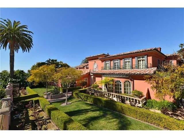 1252 Virginia Way, La Jolla, CA 92037