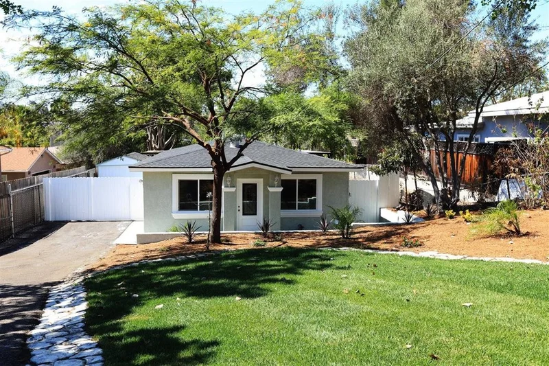10167 Sierra Madre, Spring Valley, CA 91977