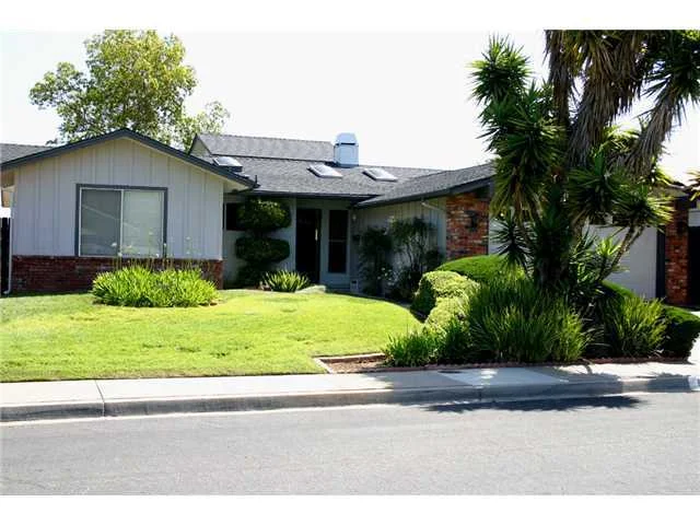 8682 Warmwell Drive, San Diego, CA 92119