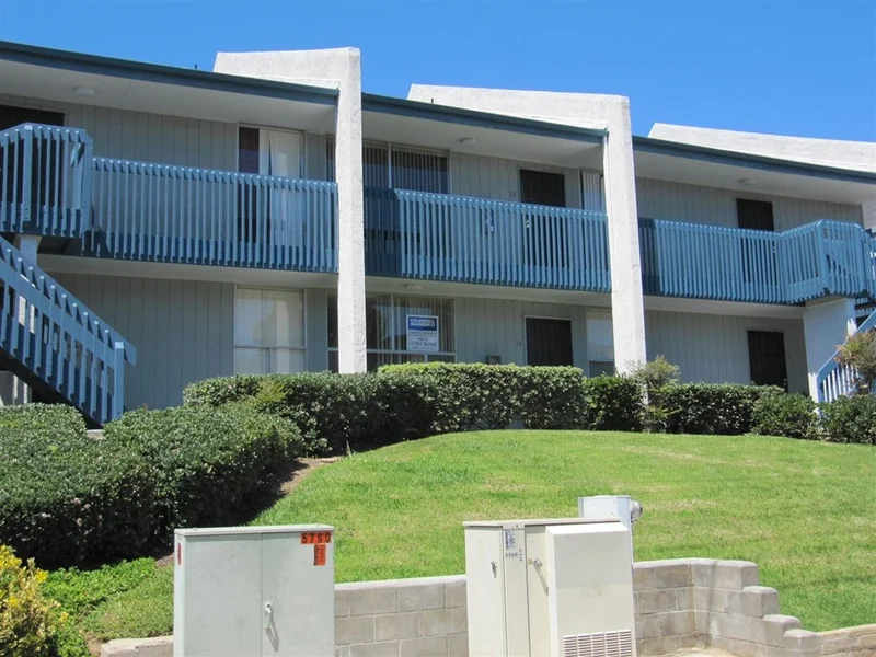 1122 Eureka St. #10, San Diego, CA 92110