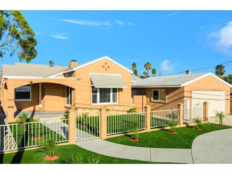 855 Kempton St, Spring Valley, CA 91977