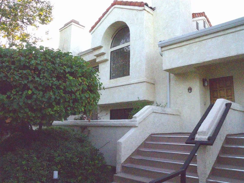 1245 Franciscan Court ##6, Carpinteria, CA 93013