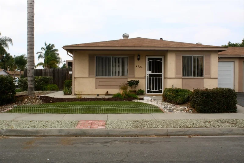4526 Avenida Calafia, Oceanside, CA 92057