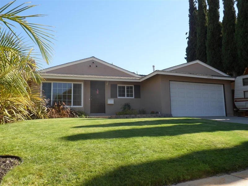 10029 White Pine, Santee, CA 92071