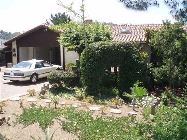 10115 Sage Hill Way, Escondido, CA 92026