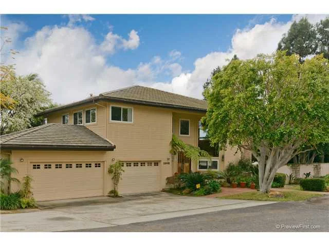 1046 Urania Avenue, Encinitas, CA 92024
