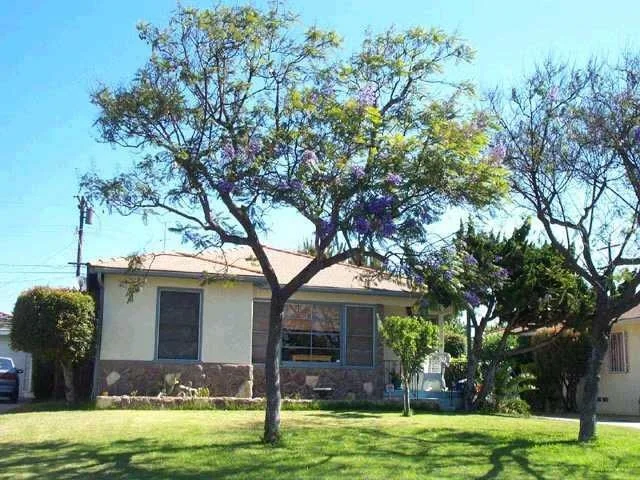 6164 Adelaide Ave, San Diego, CA 92115
