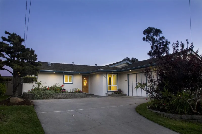 5612 Lodi St., San Diego, CA 92117